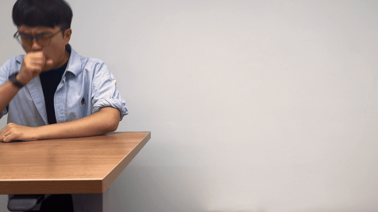 WatchHAR: Real-time On-device Human Activity Recognition System for Smartwatches Teaser